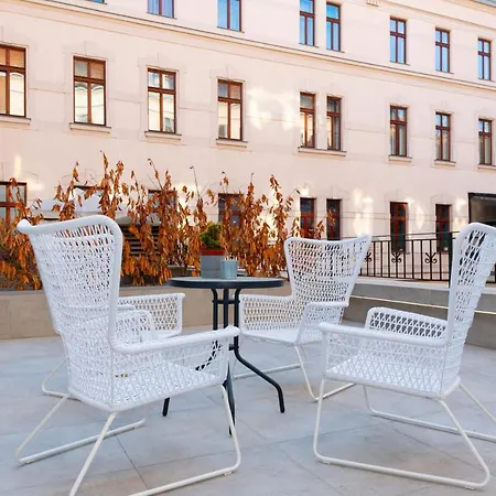 Gozsdu Court Budapest